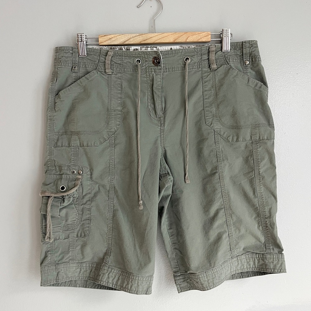 Deluxe L.A. Blues Olive Green Cargo Bermuda Shorts VTG Y2K Cotton Stretch 14